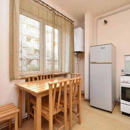Rent Inn Yerevan On Sakharov Square Exterior photo